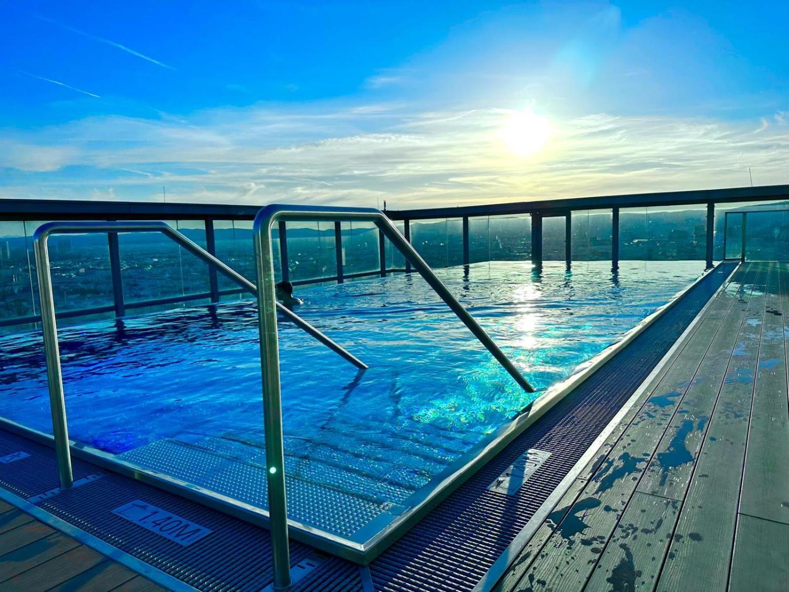 Vienna Sky Apartment I Rooftop Pool I Netflix Екстериор снимка